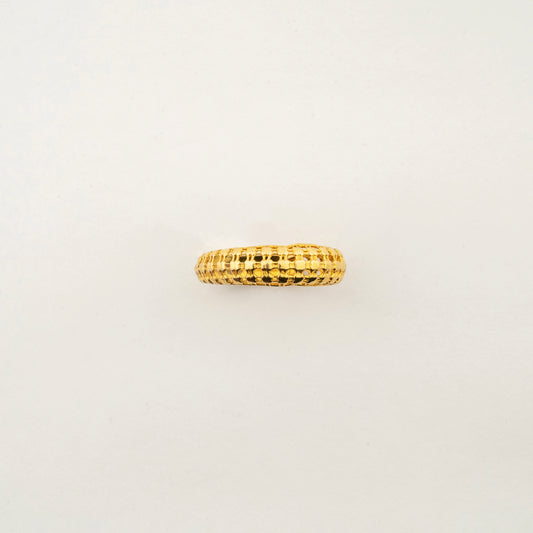 Sculptyx Corda Flare handcrafted 18K gold textured band ring featuring an intricate woven surface with contemporary elegance.