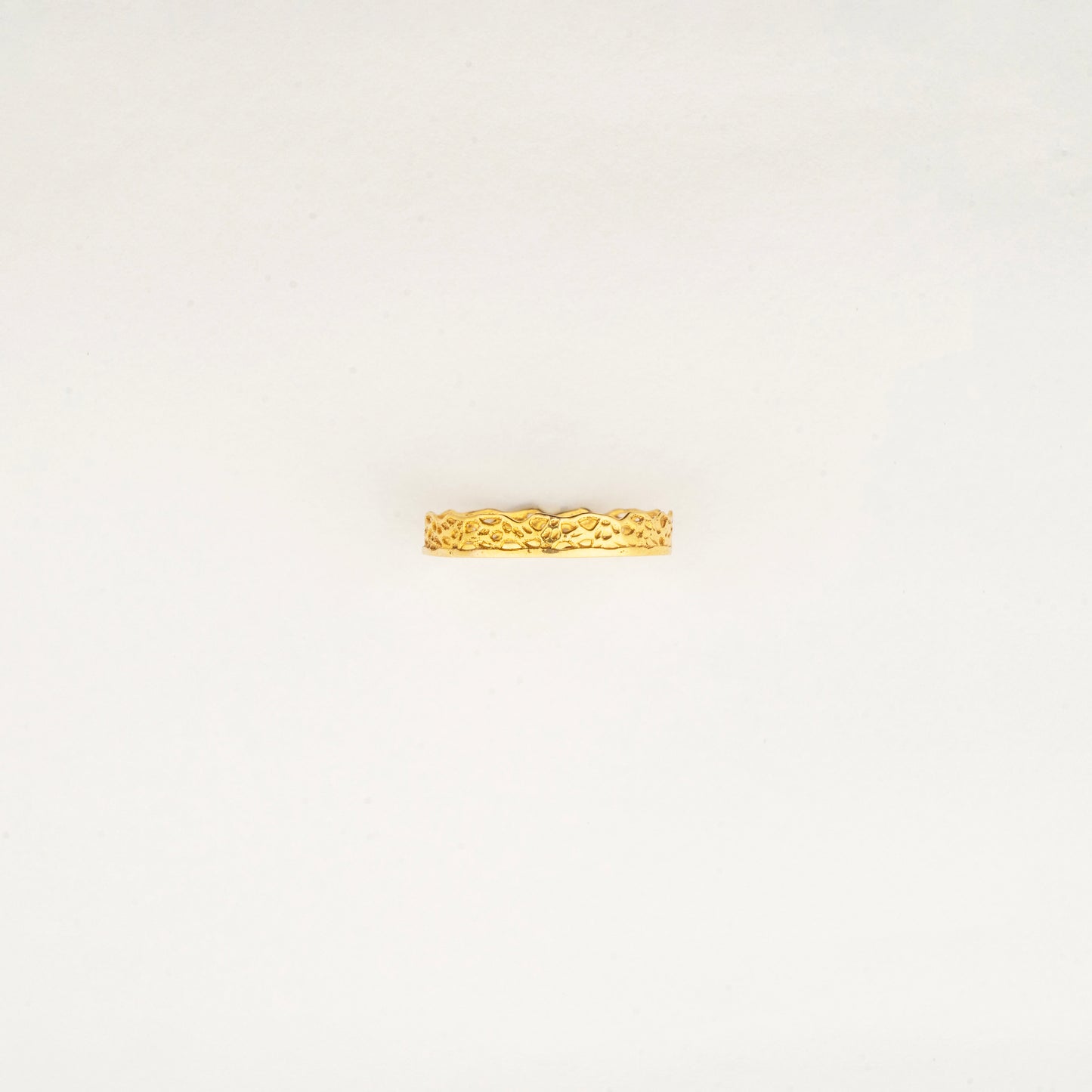 Sculptyx Ethereal Lace handcrafted 18K lightweight gold ring featuring an elegant textured openwork design inspired by flowing lace.